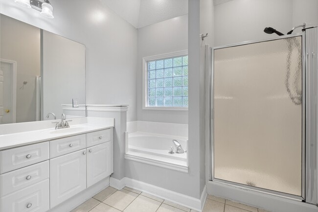 Building Photo - 1711 Piedmont Dr.