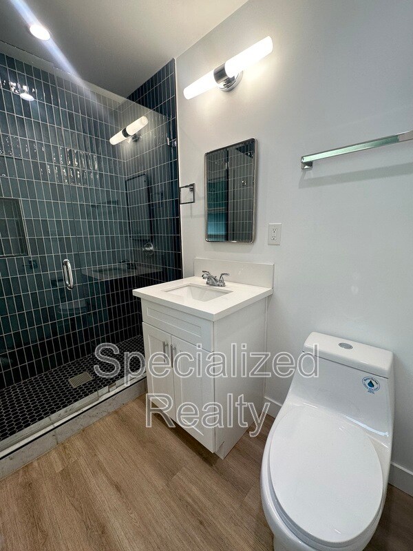 Building Photo - 438 Arden Ave