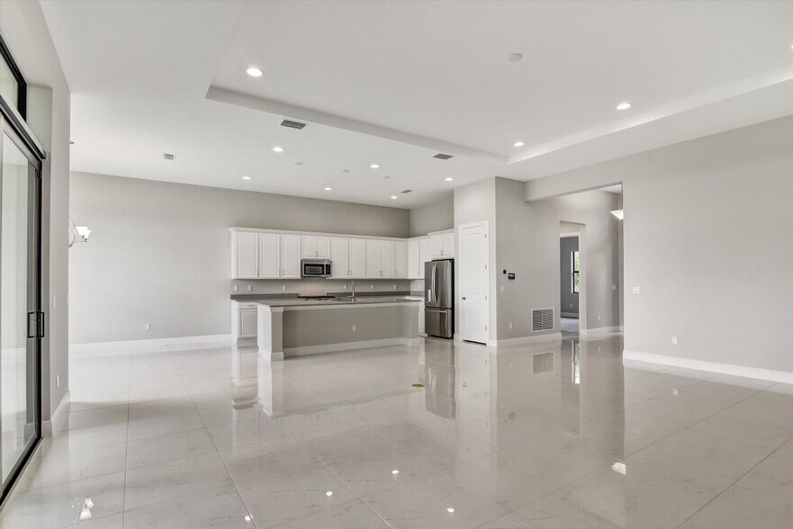 Building Photo - 4533 Mondrian Ct