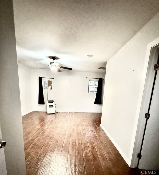 Building Photo - 11418 Arminta St