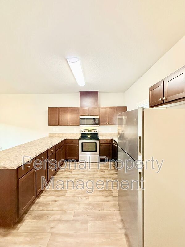 Building Photo - 12600 NE 49th St