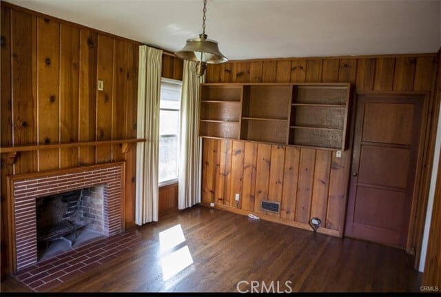 Building Photo - 2325 Las Lunas St