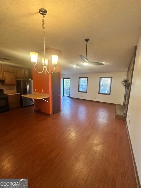 Building Photo - 5375 Whitney Ct