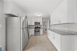 Building Photo - 882 Catalina Dr