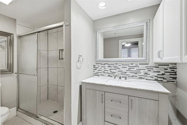 Building Photo - 4822 Worth St