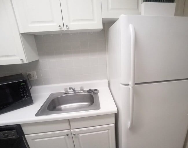 Building Photo - Cozy 1/1 Condo for rent at Wimbledon Park Close to Downtown Orlando.