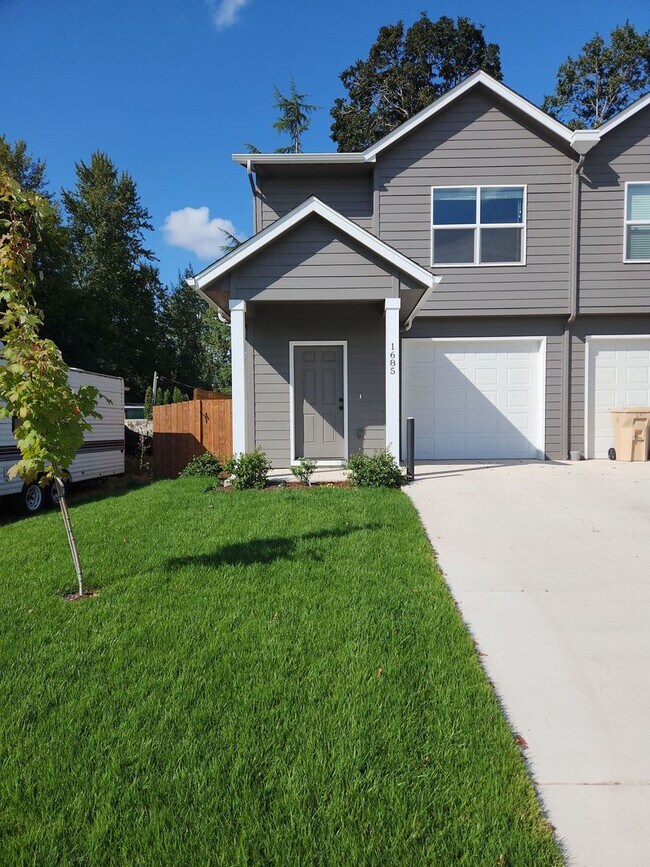 OLA12th Duplex 16851687 12th Ave SE Albany OR 97322 Apartment Finder