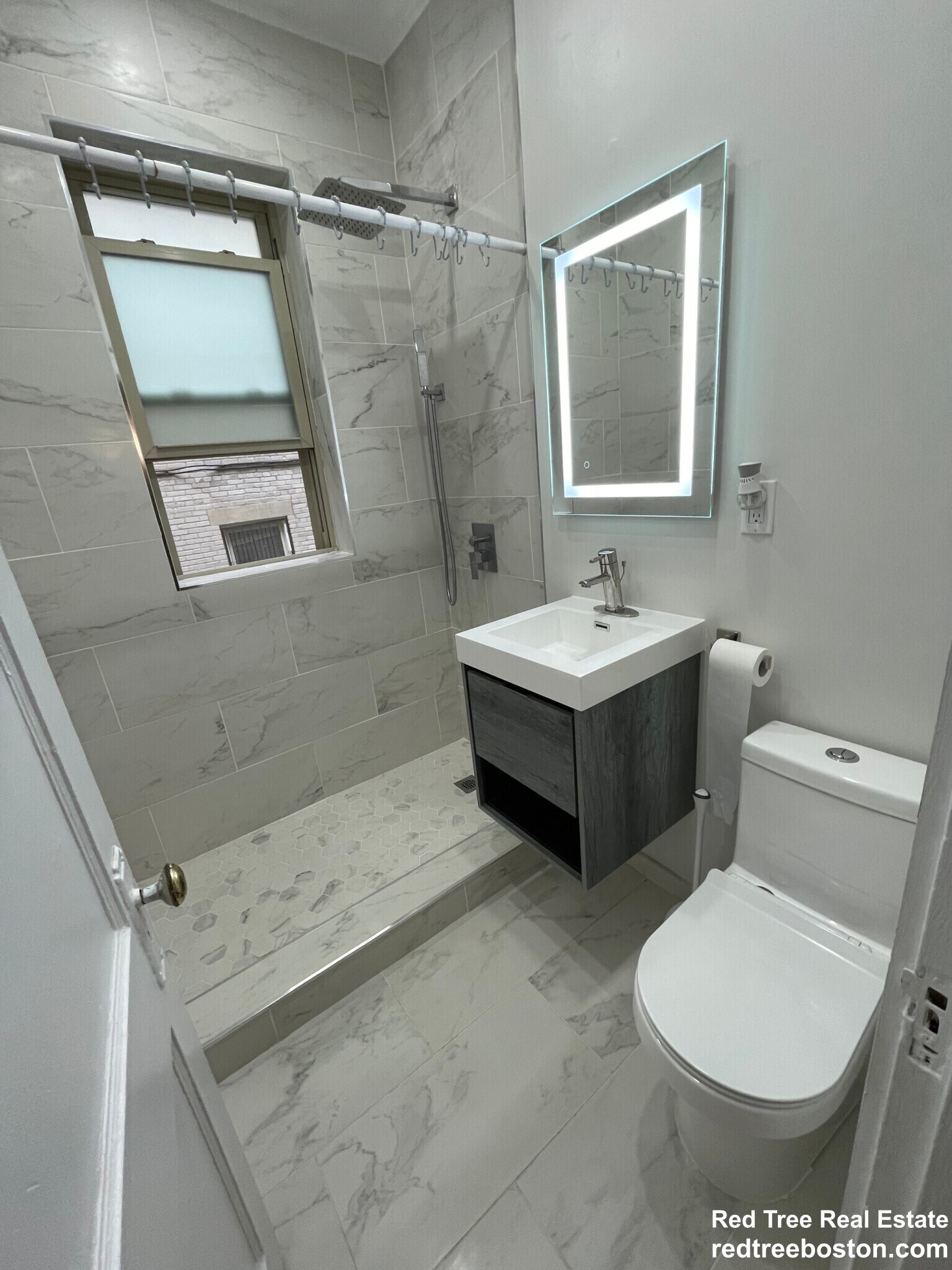 Building Photo - 1673 Commonwealth Ave