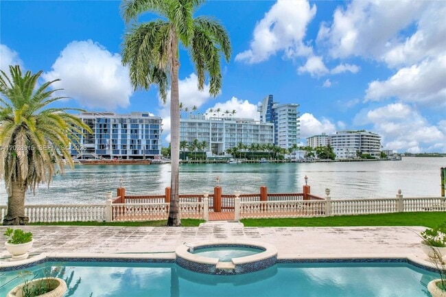 Building Photo - 166 Bal Bay Dr