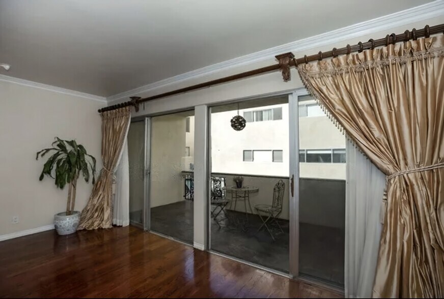 Viewing Large Balcony - 11970 Montana Ave