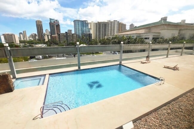 Building Photo - Century Center 2 bed, 2 bath, 1 parking 10...