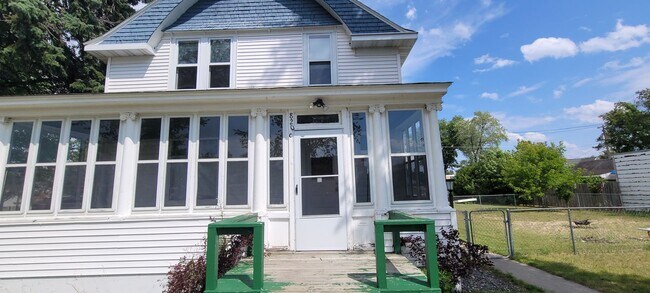 Primary Photo - 820 Beltrami Ave NW