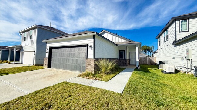 Building Photo - 16907 Pandora Wy