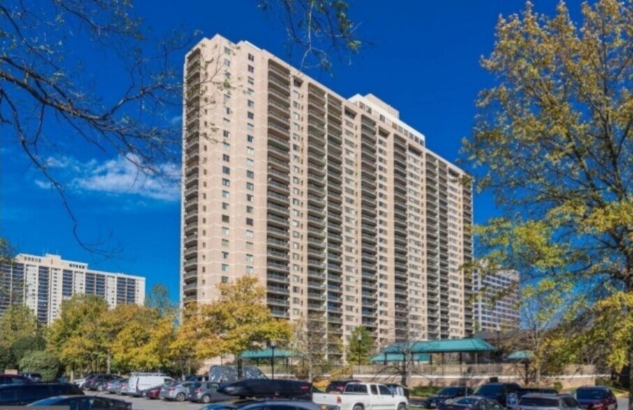 Building Photo - 5505 Seminary Rd