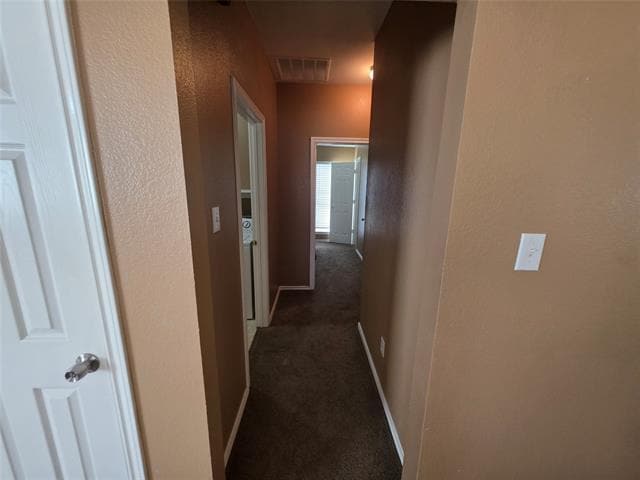 Building Photo - 5600 Creekhollow Dr