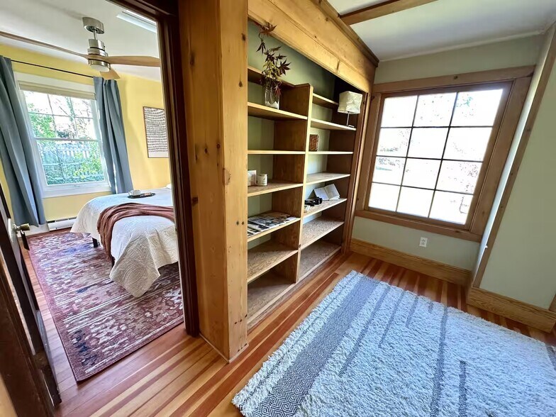 Building Photo - 608 Ackerman Ave