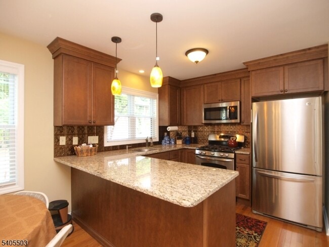 Building Photo - 8 Raritan Pointe