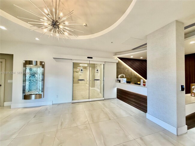 Building Photo - 3001 S Ocean Dr