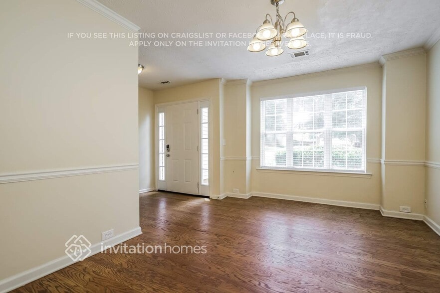 Building Photo - 352 Jasmine Dr