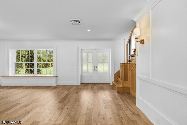 Building Photo - 6155 Standing Oaks Ln