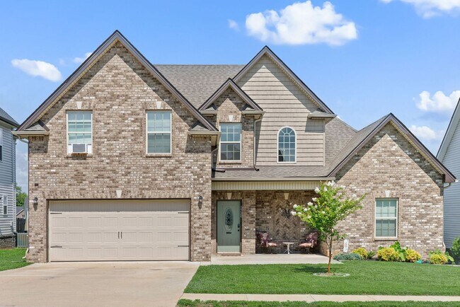 Primary Photo - Beautiful Home in Summerfield Waiting to C...