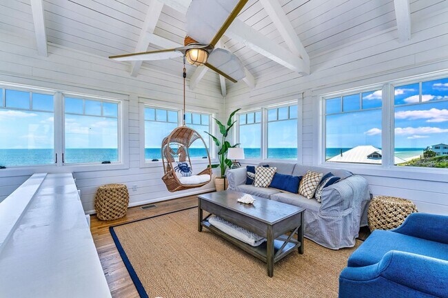 Building Photo - 850 Gulf Shore Dr