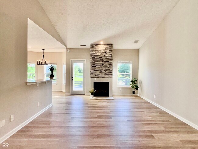 Building Photo - 13926 Forum Meadows Dr