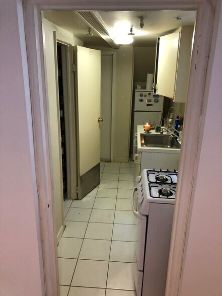 Building Photo - 9022 70th Dr