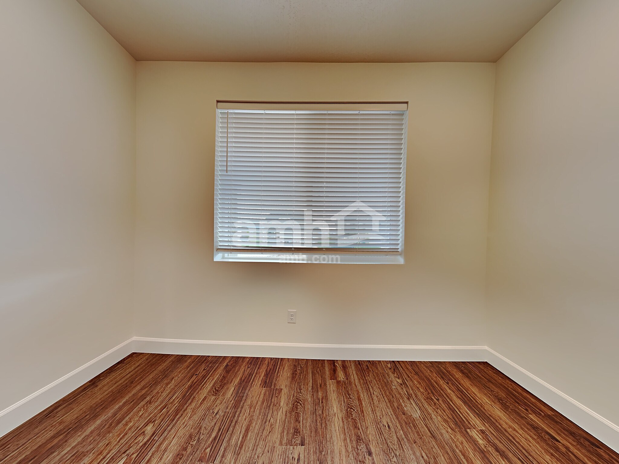 Building Photo - 212 Allen Ln