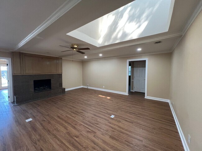 Building Photo - Shelmar Drive