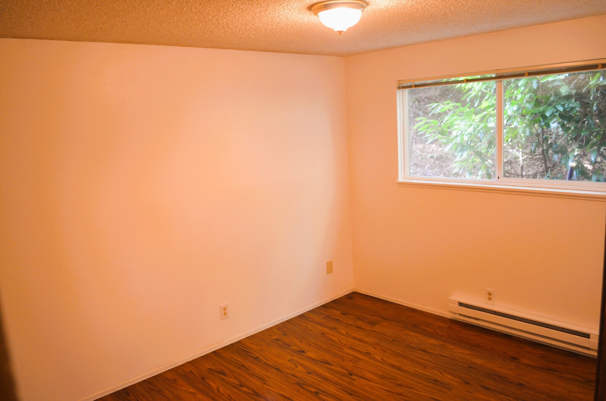 Building Photo - 317 Linn Ave