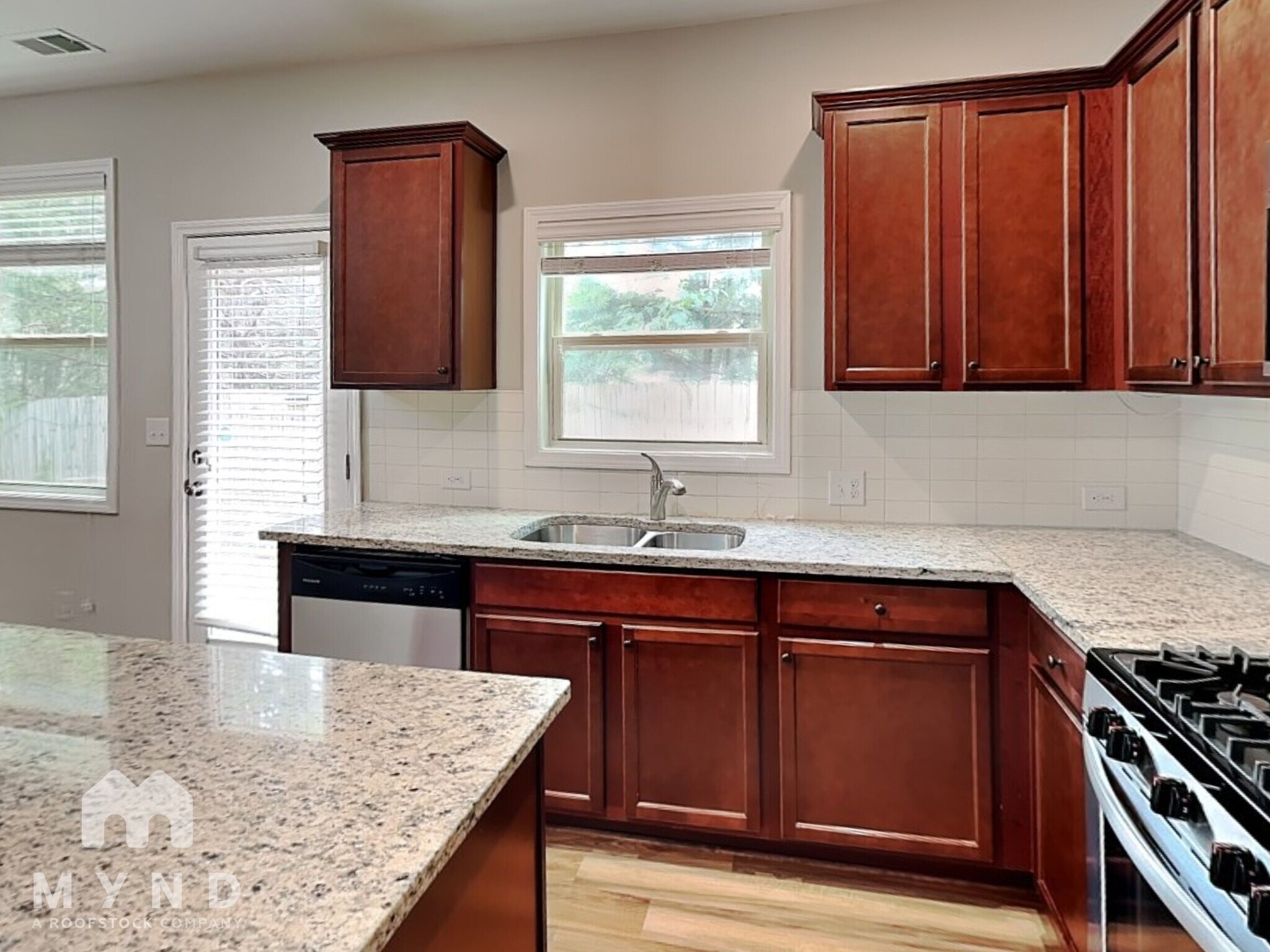 Building Photo - 541 Lanier Ct