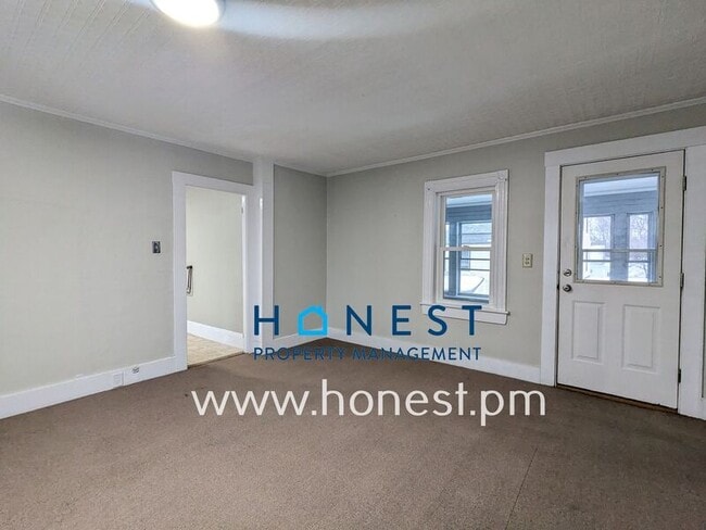 Building Photo - 34 Gage St