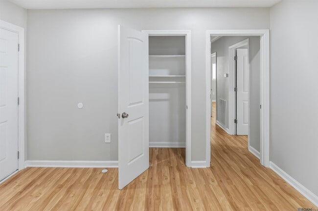 Building Photo - 1455 Marilyn Dr