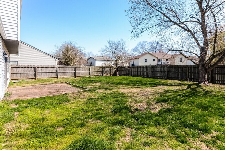 Building Photo - 1481 Rebecca Ln