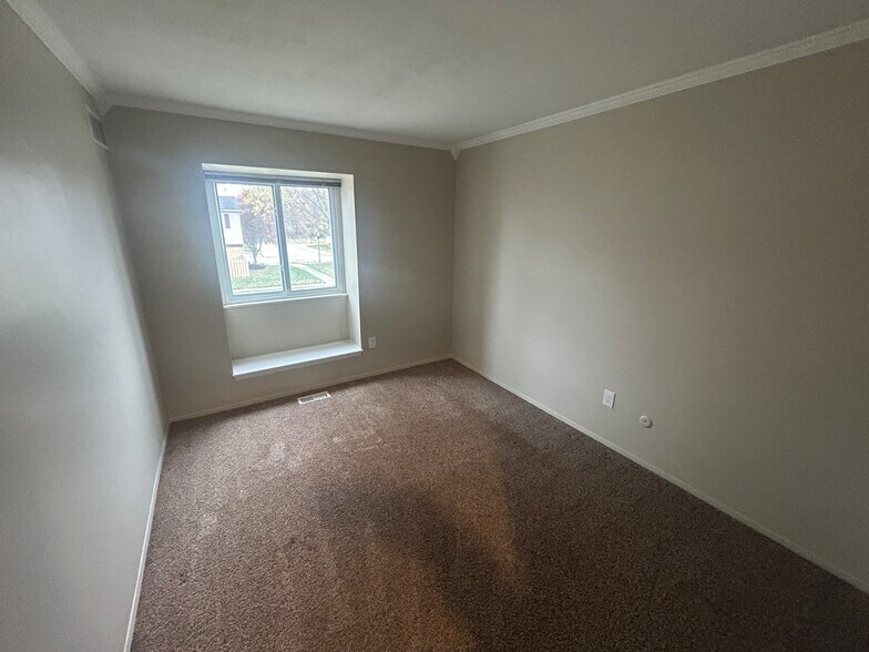 Building Photo - 41168 N Woodbury Green Dr