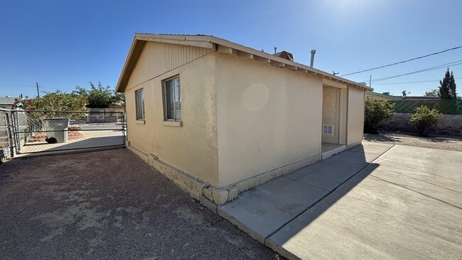 Building Photo - 7748 Veracruz Ave