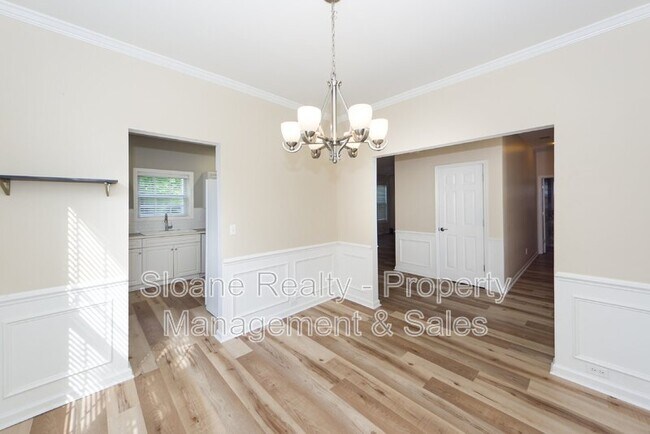 Building Photo - 112 Tanglewood Cir