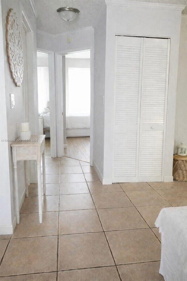 Building Photo - 15761 SW 137th Ave