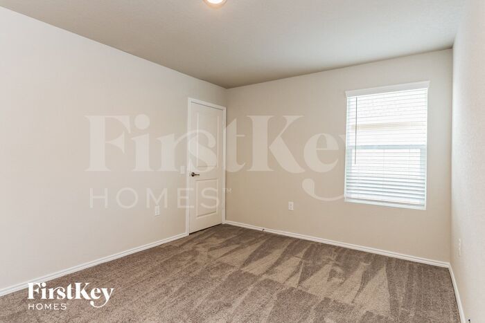 Building Photo - 4546 Meadowland Pl