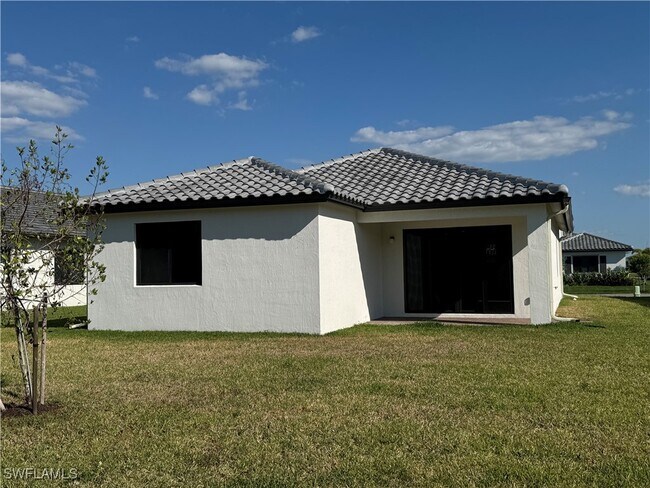 Building Photo - 5277 Marano Dr