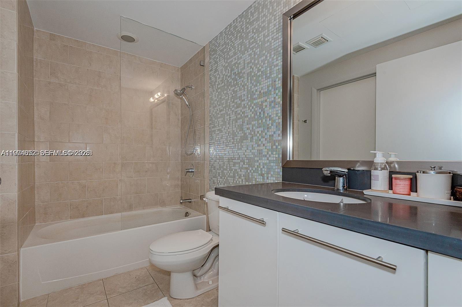 Building Photo - 90 SW 3rd St