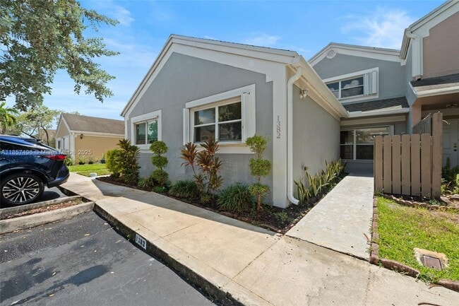 Primary Photo - 1382 NW 123rd Ave