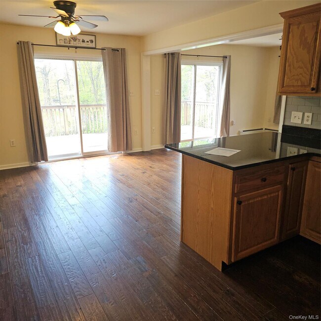 Building Photo - 2831 Pleasant Ridge Rd