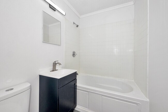 Building Photo - 4210 Toftoy Dr SW