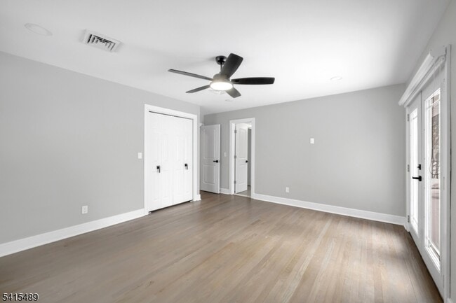 Building Photo - 475 Cedar Ln