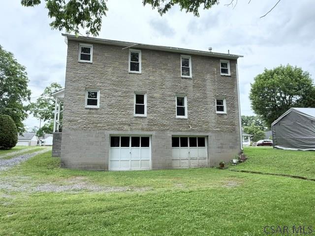 Building Photo - 927 East Ave