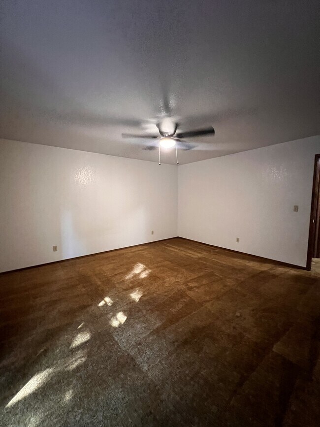 Building Photo - 11521 Ragan Way