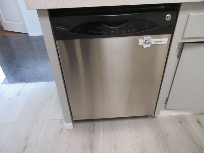 Building Photo - 13235 Cumpston St