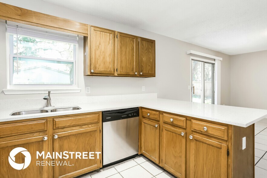 Building Photo - 2065 Chelwood Ct
